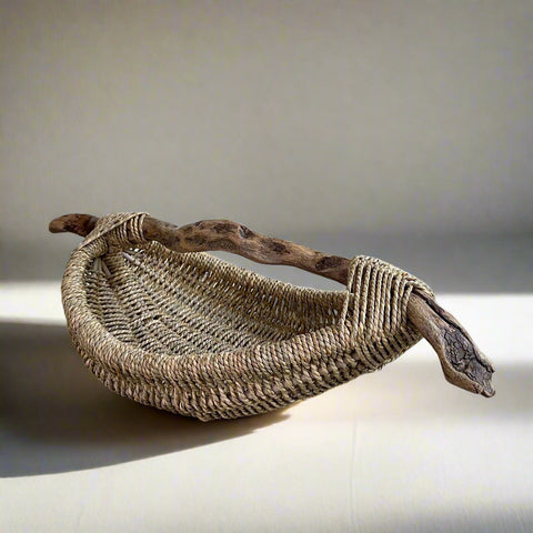 Custom Driftwood Basket A38 - natural/small
